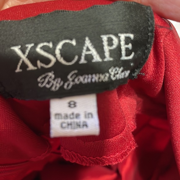 Xscape satin ruched column dress with Rosette - Picture 9 of 11